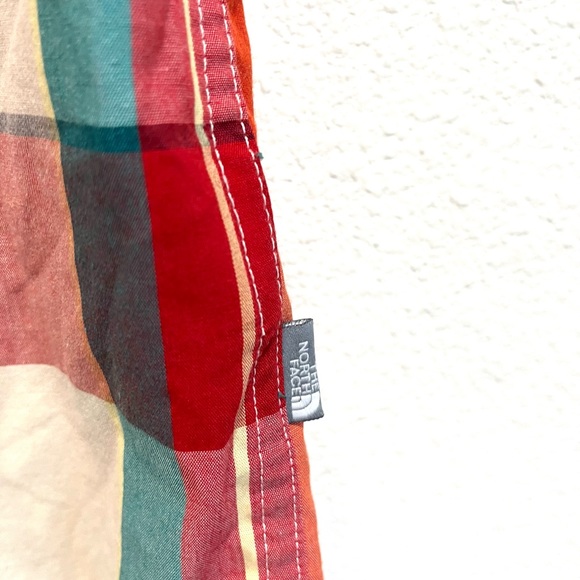 The North Face plaid button down shirt - Picture 4 of 5